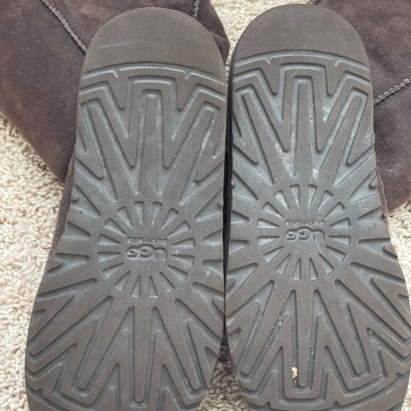 Uggs Australia Tall Brown size 8 - Picture 3 of 3